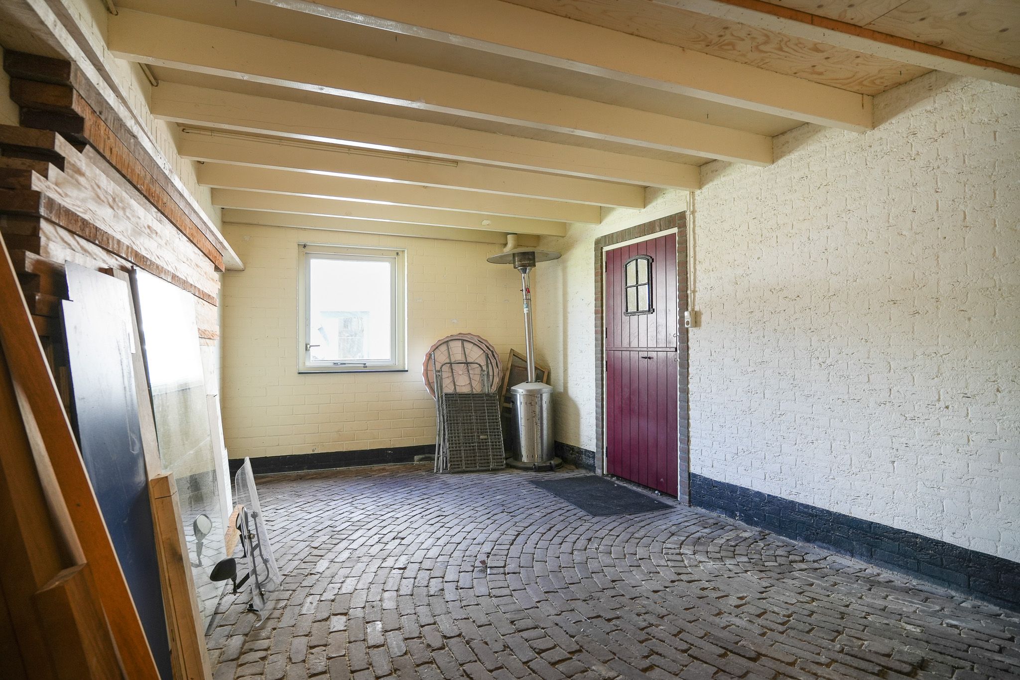 Spacious detached home with outbuilding and southwest facing garden in Maasbommel — 42