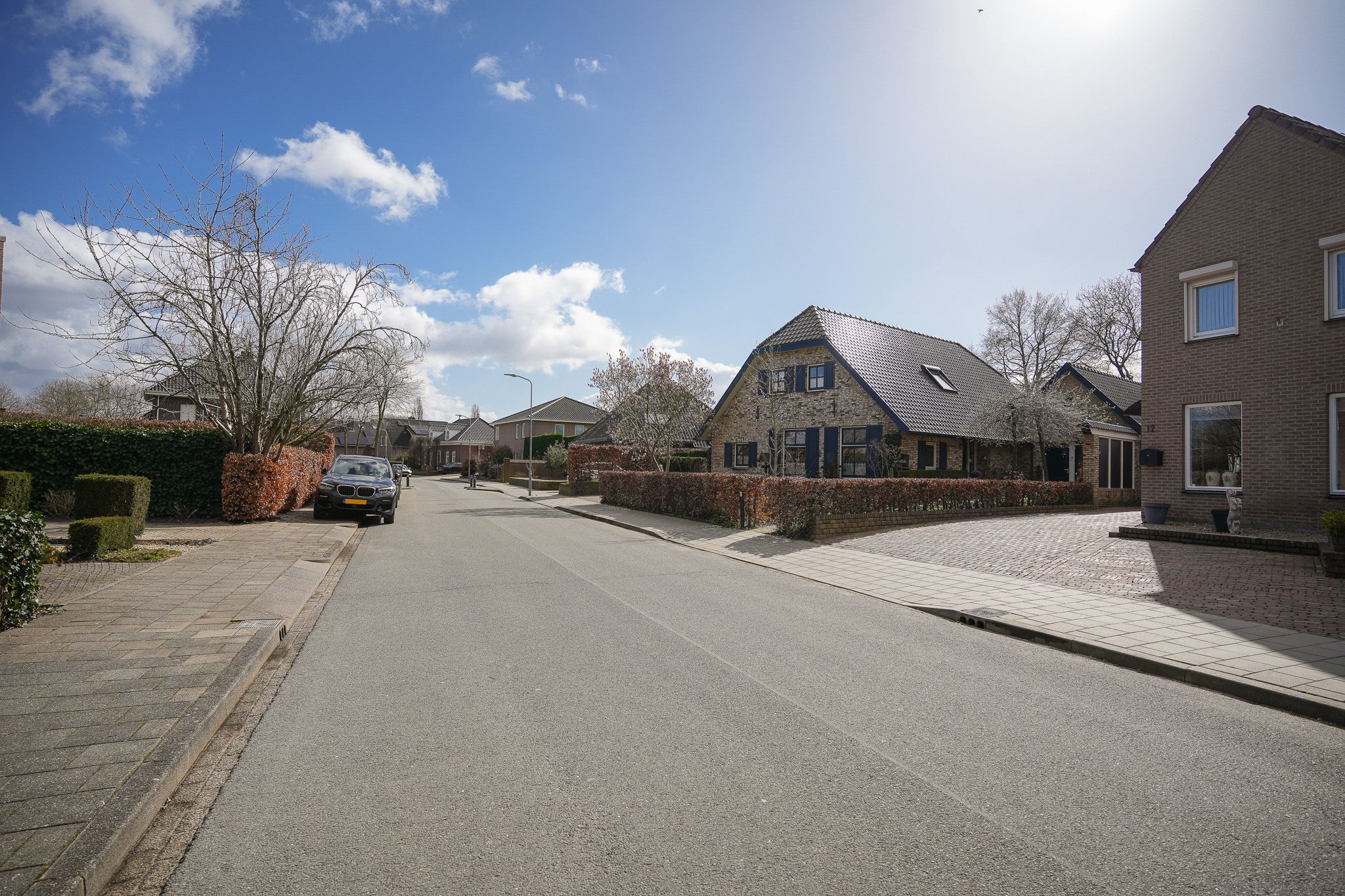 Spacious detached home with outbuilding and southwest facing garden in Maasbommel — 51