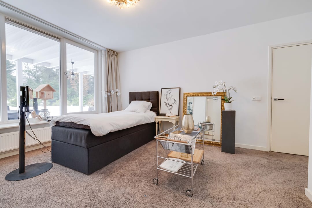 Spacious detached villa with heated swimming pool on large private plot in Heerde — 12