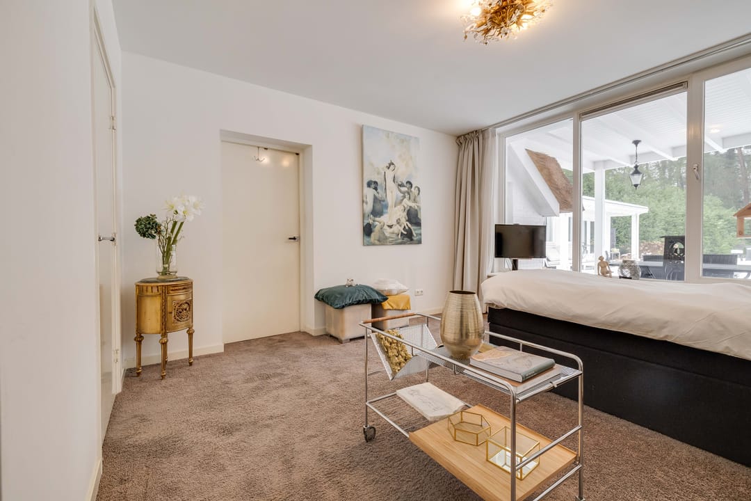 Spacious detached villa with heated swimming pool on large private plot in Heerde — 13