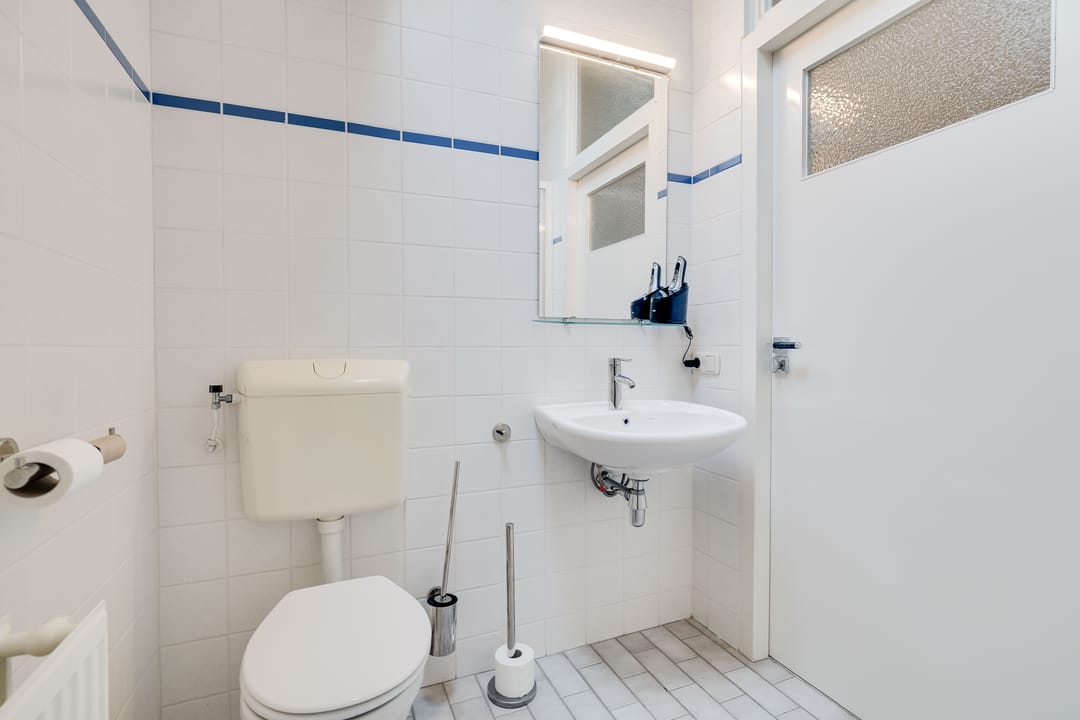 Spacious detached villa with heated swimming pool on large private plot in Heerde — 26