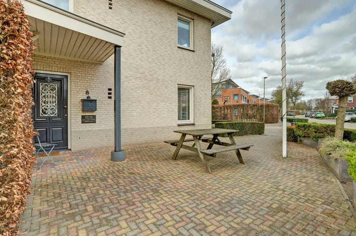 Photo 4 of Antoni Staringlaan 8