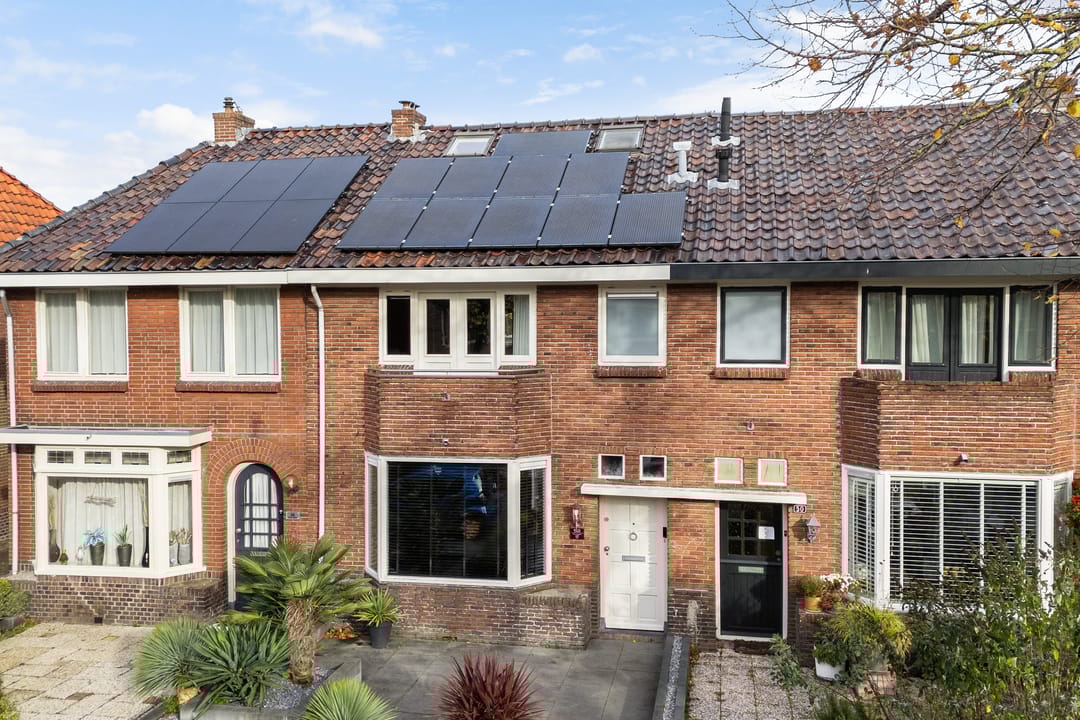 Photo 1 of Vincent van Goghstraat 52