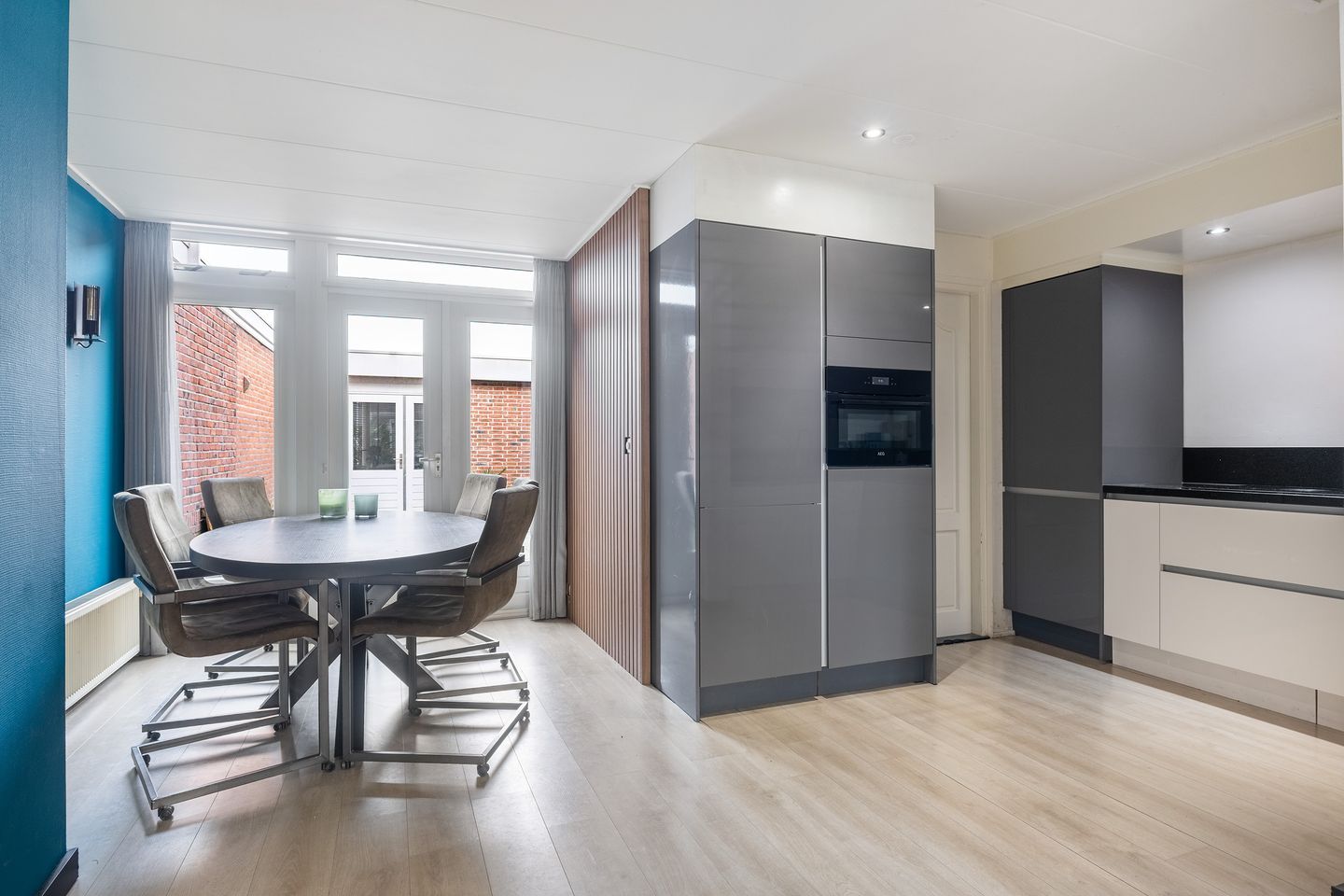 Photo 10 of Vincent van Goghstraat 52