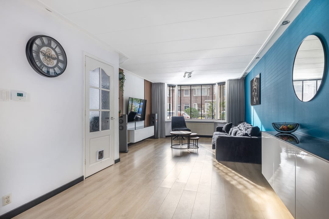 Photo 13 of Vincent van Goghstraat 52