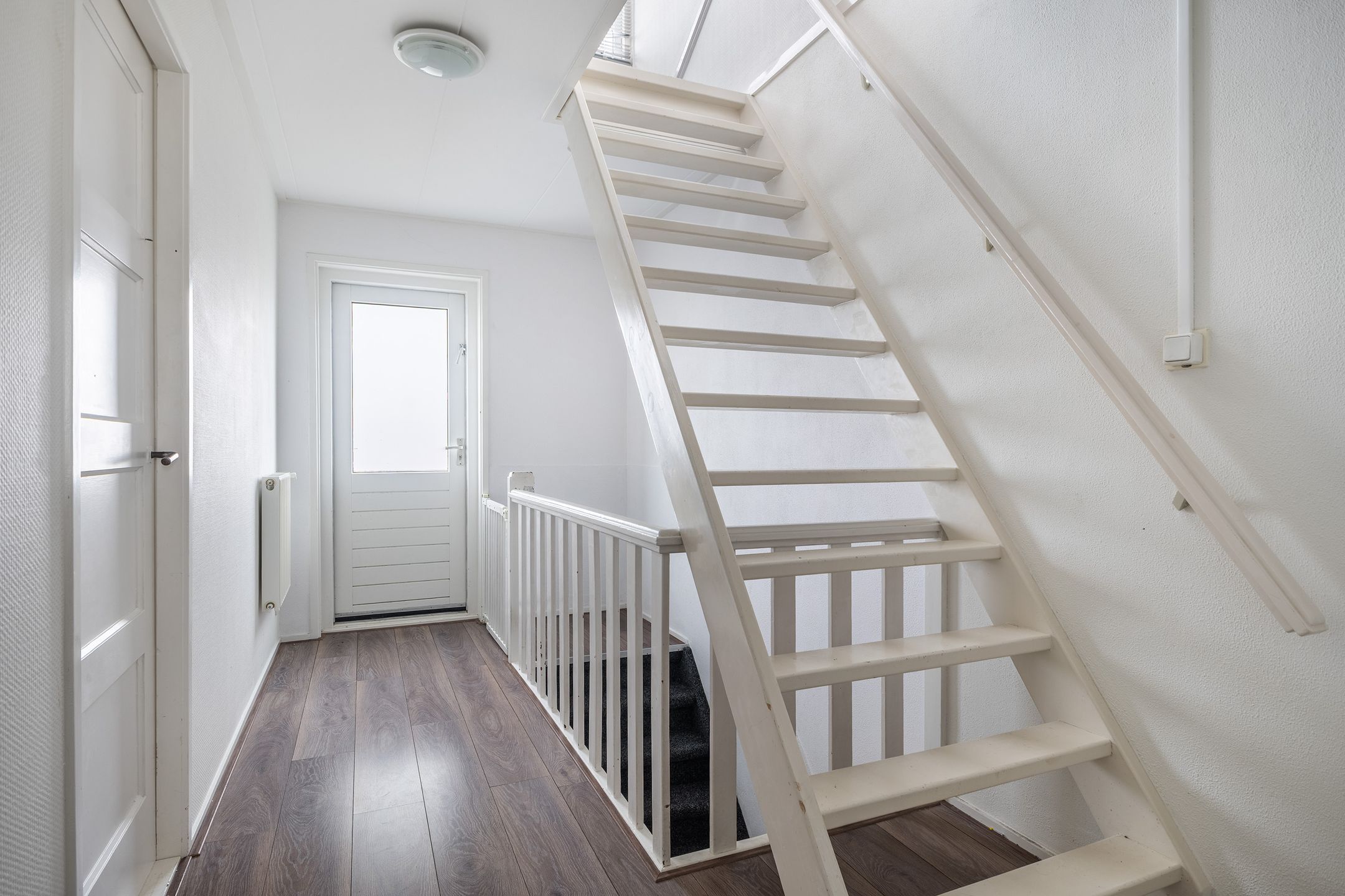 Photo 15 of Vincent van Goghstraat 52