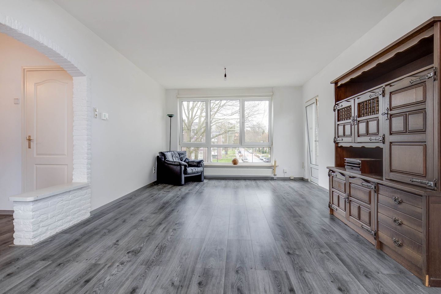 Spacious corner apartment with two balconies near Sittard city center — 15