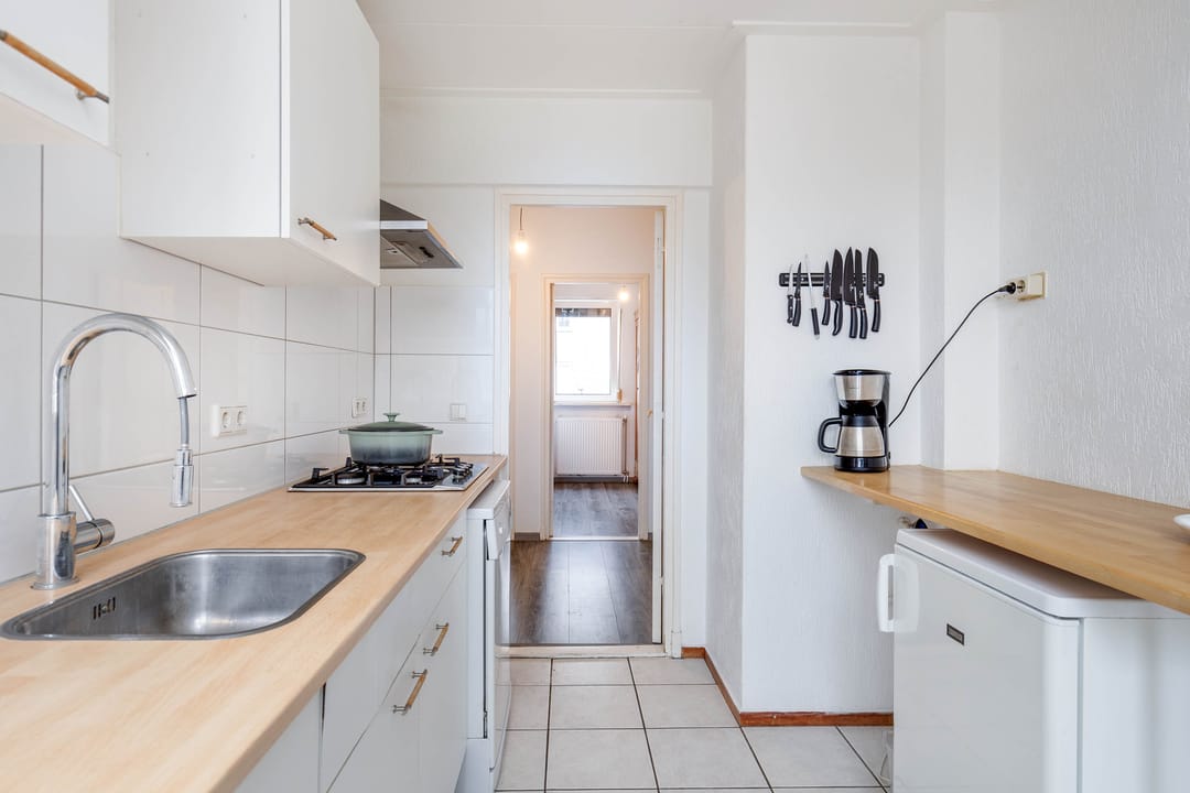 Spacious corner apartment with two balconies near Sittard city center — 22