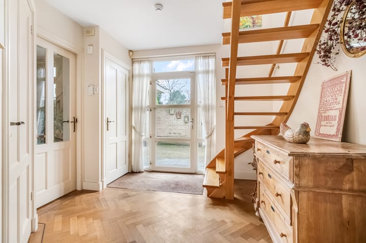 Vrijstaande woning te koop: Apeldoornsestraat 24, Voorthuizen