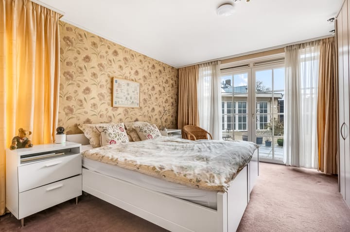 Vrijstaande woning te koop: Apeldoornsestraat 24, Voorthuizen