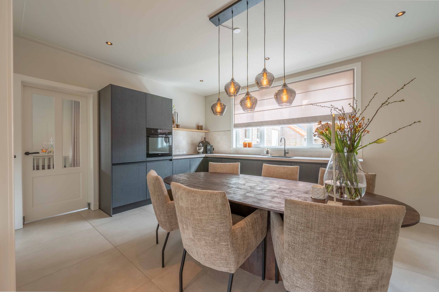 Modern living with character in Valkenburg (ZH) — 15