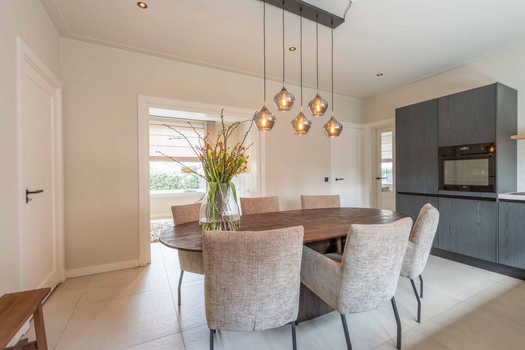Modern living with character in Valkenburg (ZH) — 18