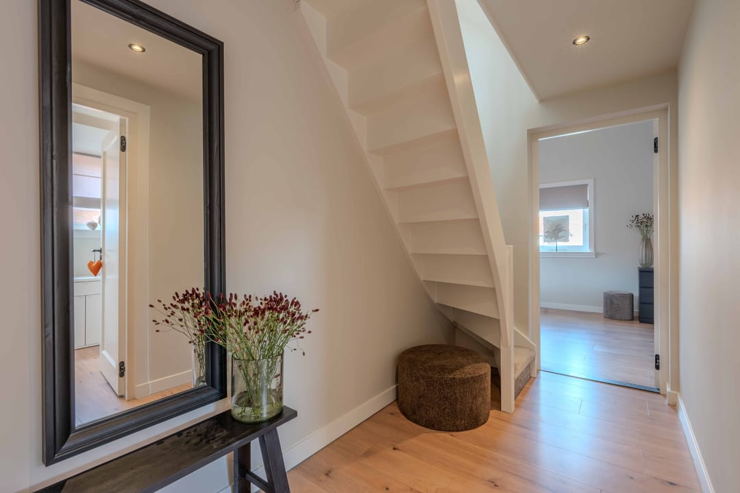 Modern living with character in Valkenburg (ZH) — 34