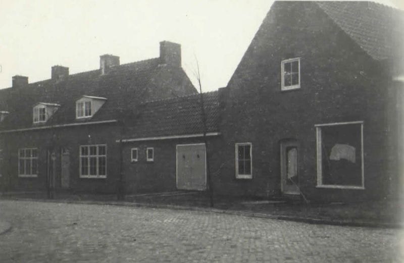 Modern living with character in Valkenburg (ZH) — 49