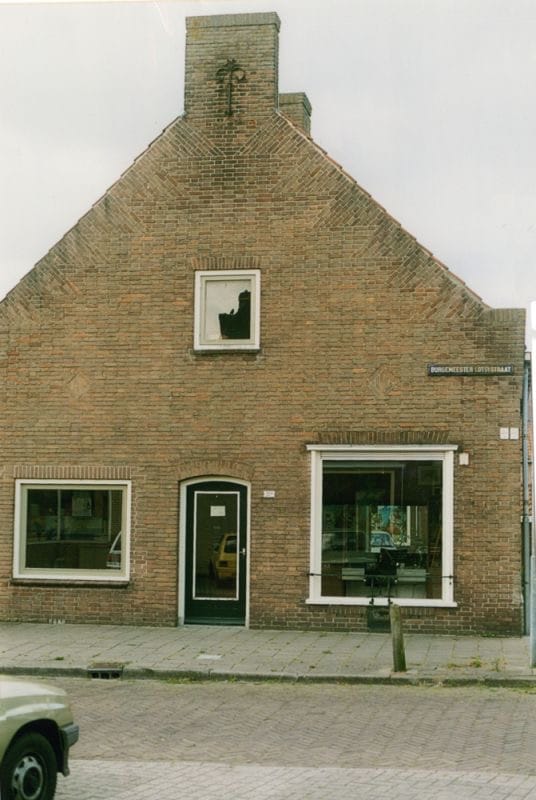 Modern living with character in Valkenburg (ZH) — 50