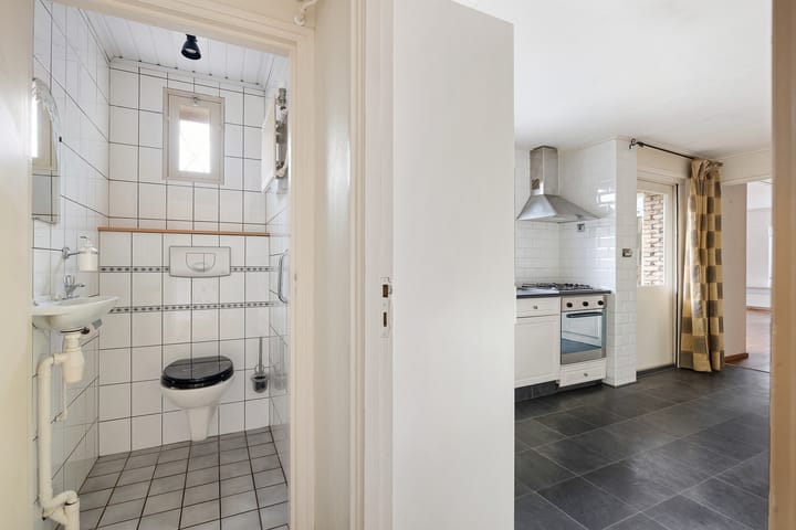 Tussenwoning te koop: Molenweg 35, Nieuwehorne
