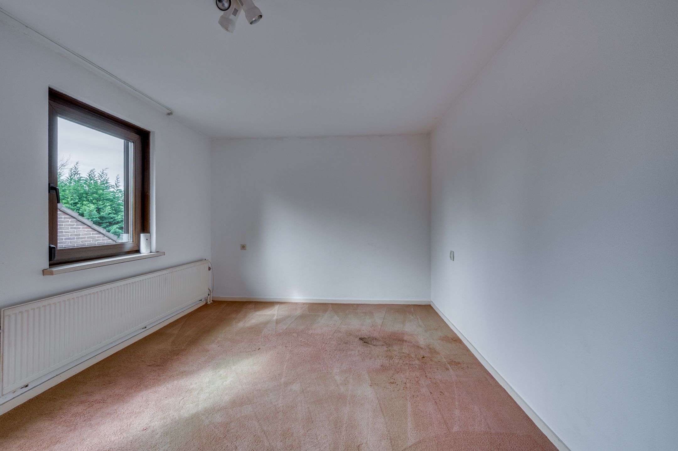 Spacious detached villa with large garden in Meuleveld — 24