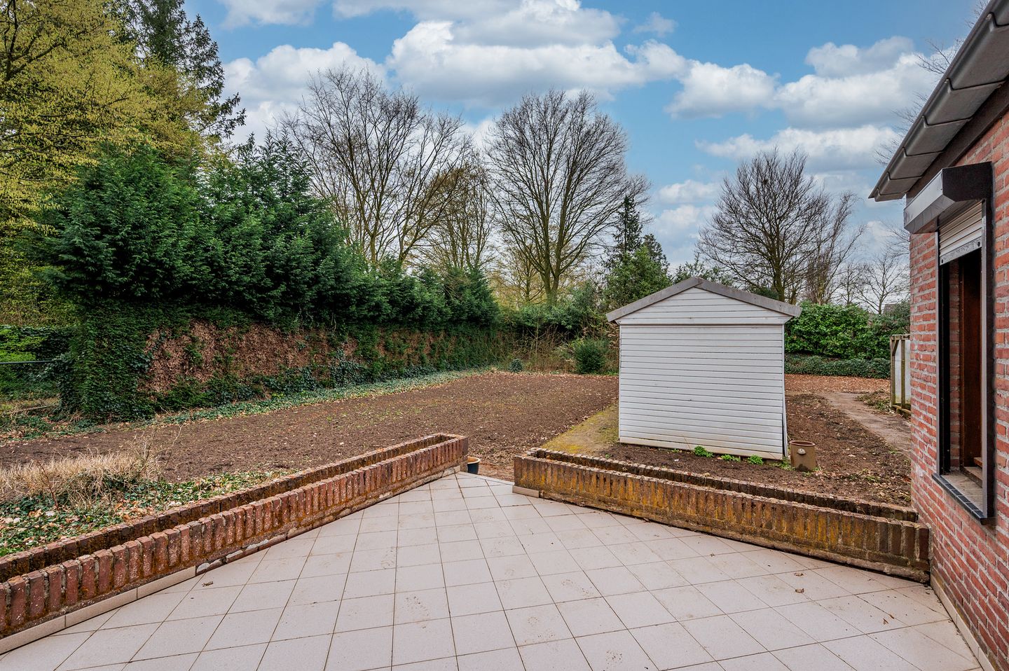 Spacious detached villa with large garden in Meuleveld — 34