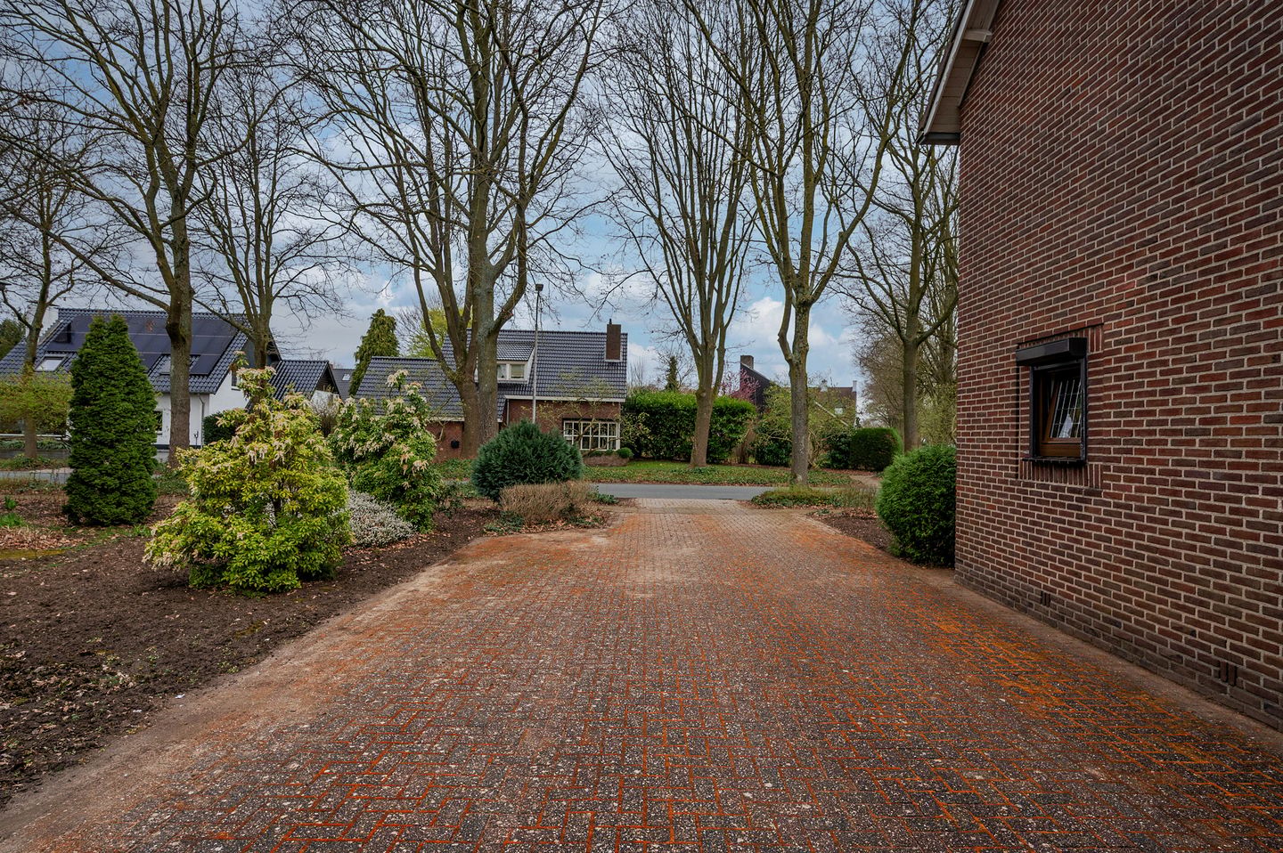 Spacious detached villa with large garden in Meuleveld — 50