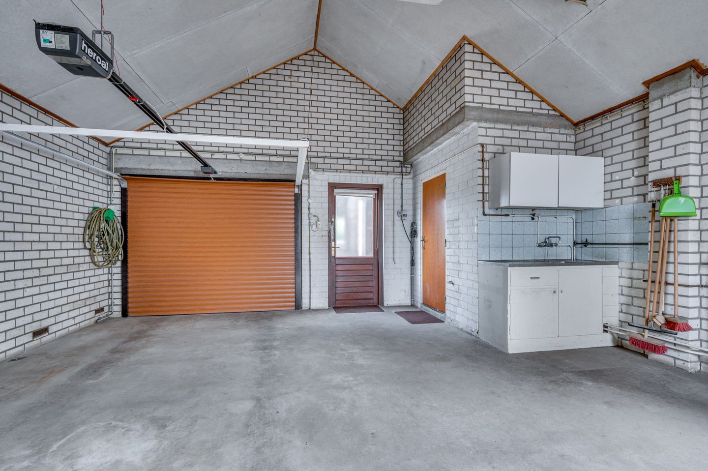 Spacious detached villa with large garden in Meuleveld — 20