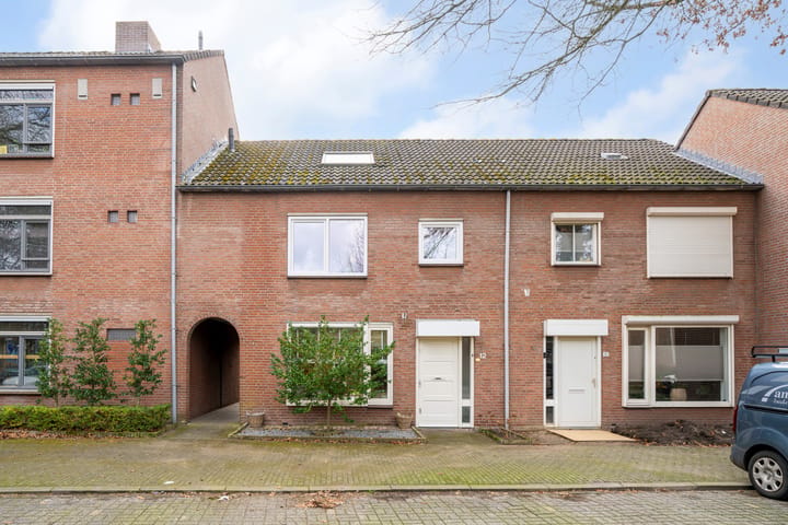 Iepengaard 12 — te koop in Goirle, Tussenwoning
