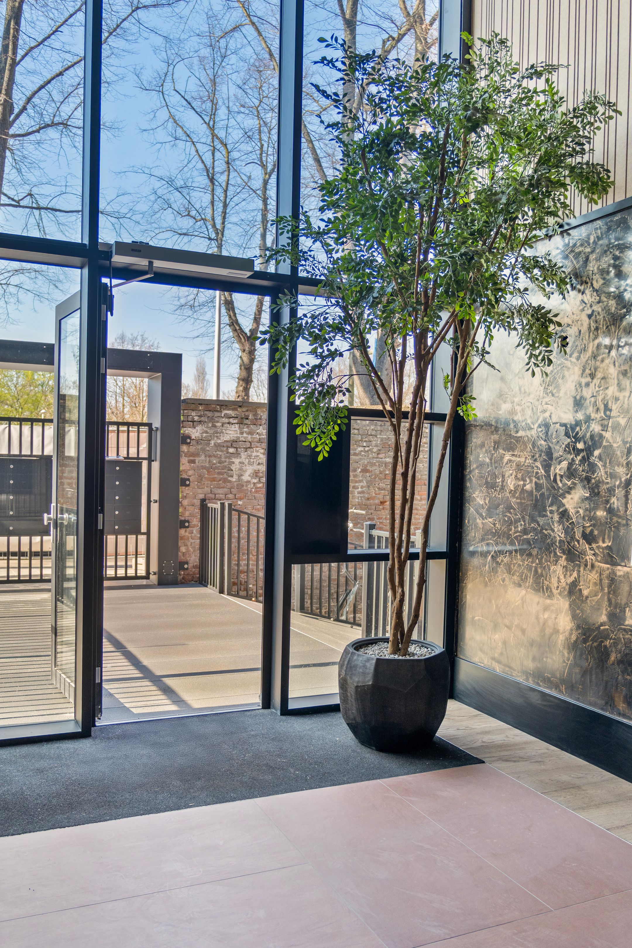 Photo 7 of Fabrique