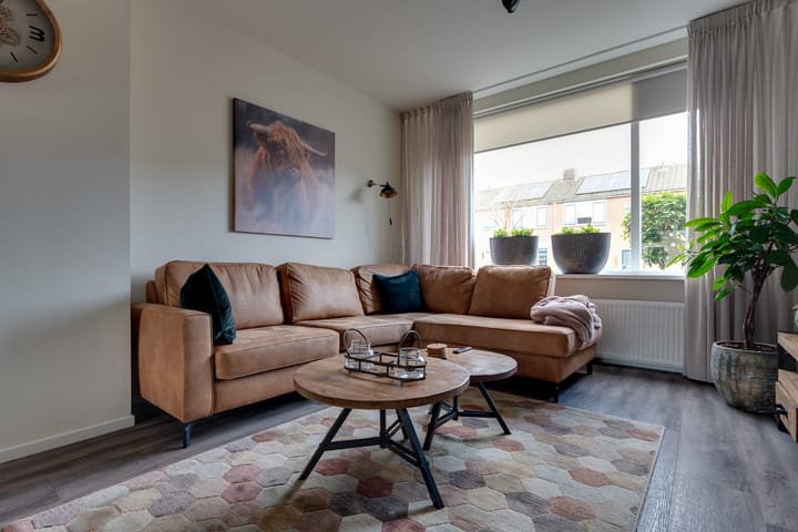 Photo 3 of Prins Bernhardstraat 22