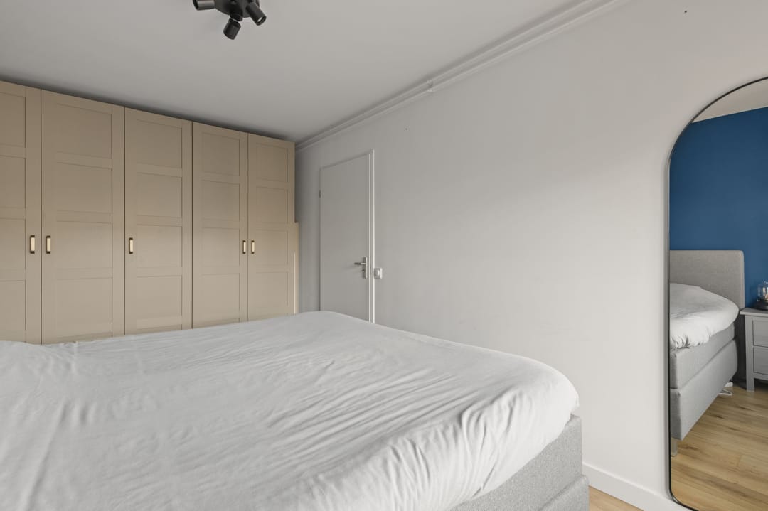 Luxurious Renovated Apartment in Nieuwegein Schansen with Lift — 15