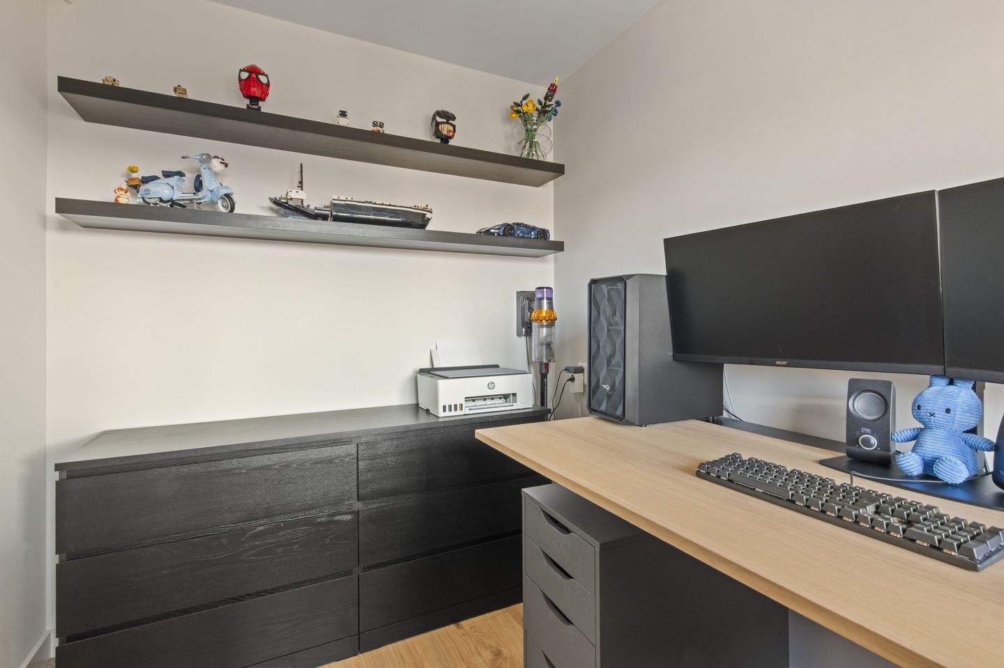 Luxurious Renovated Apartment in Nieuwegein Schansen with Lift — 18