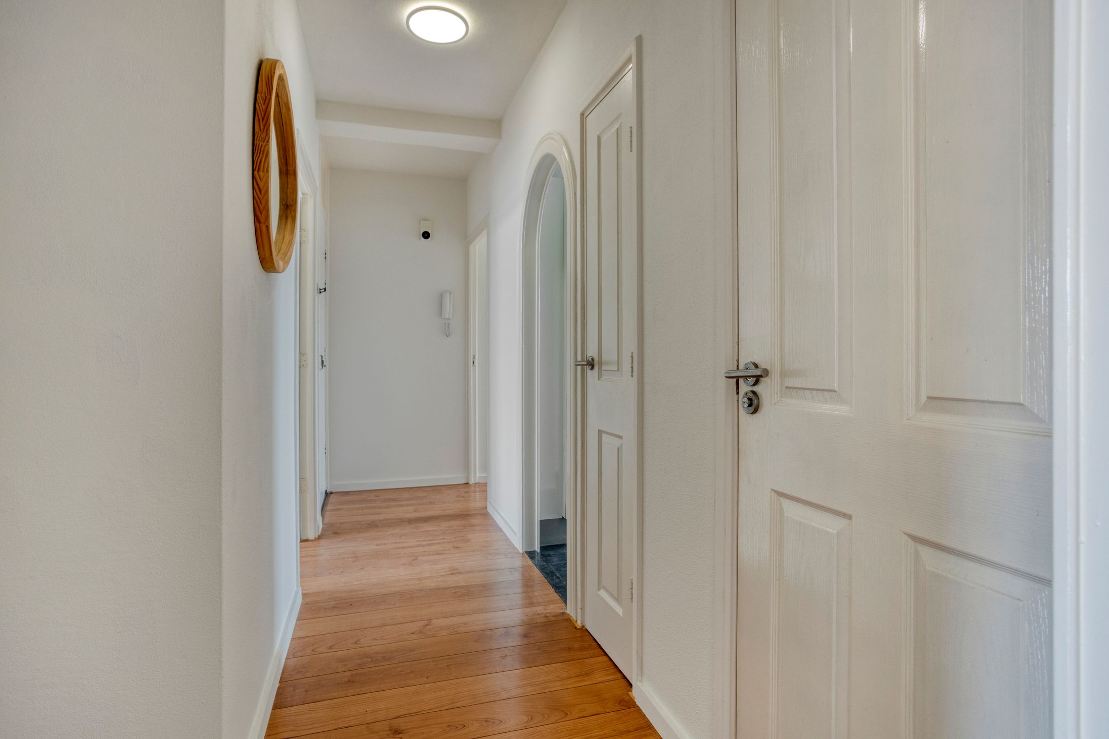 Charming 3-Room Apartment with 2 Balconies in Hengelo Noord — 16