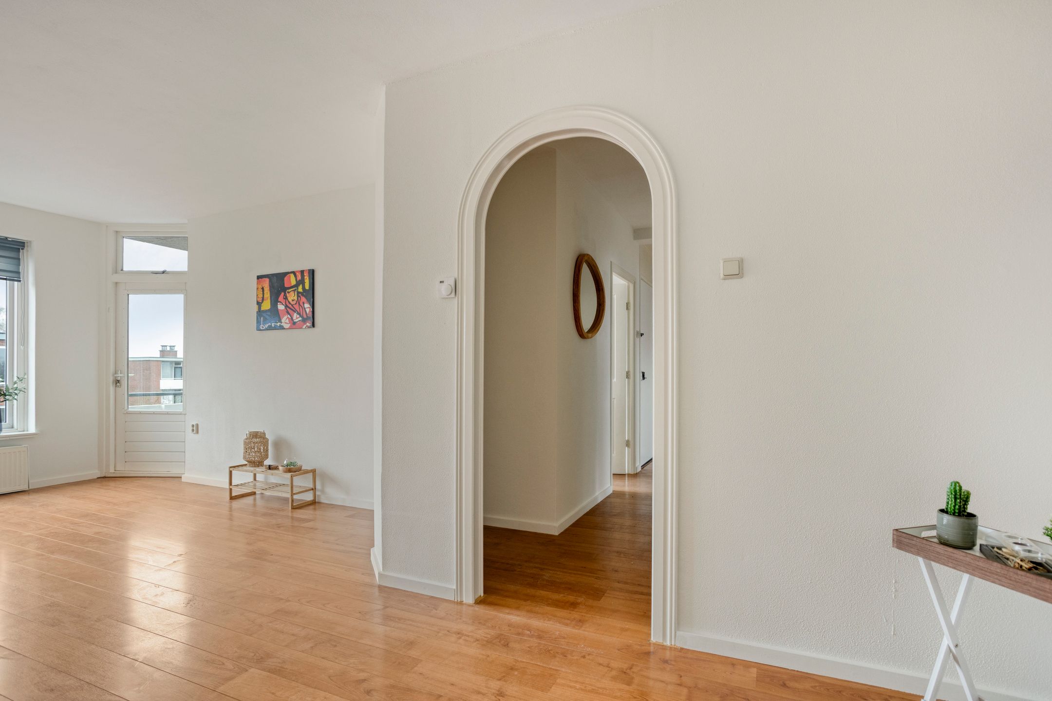 Charming 3-Room Apartment with 2 Balconies in Hengelo Noord — 33