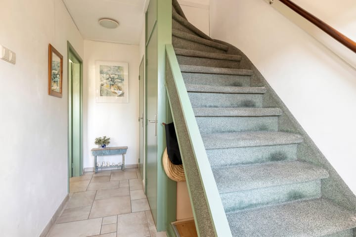 Tussenwoning te koop: Herman Heijermansstraat 10, Vleuten