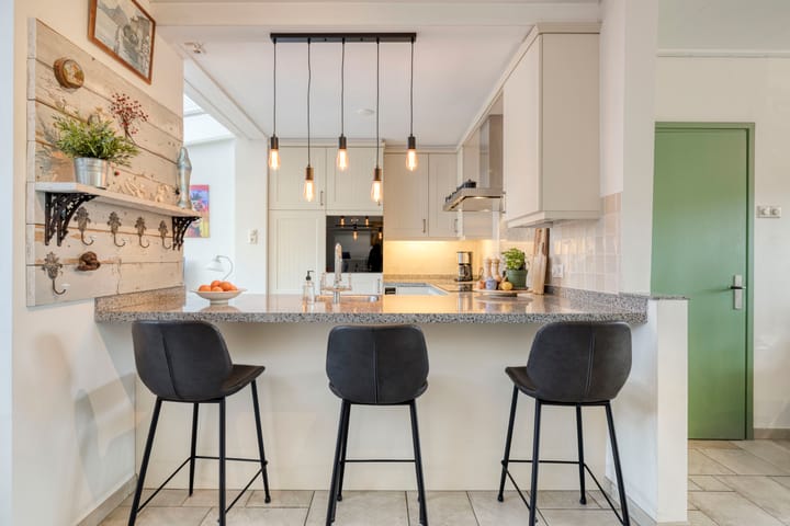 Tussenwoning te koop: Herman Heijermansstraat 10, Vleuten