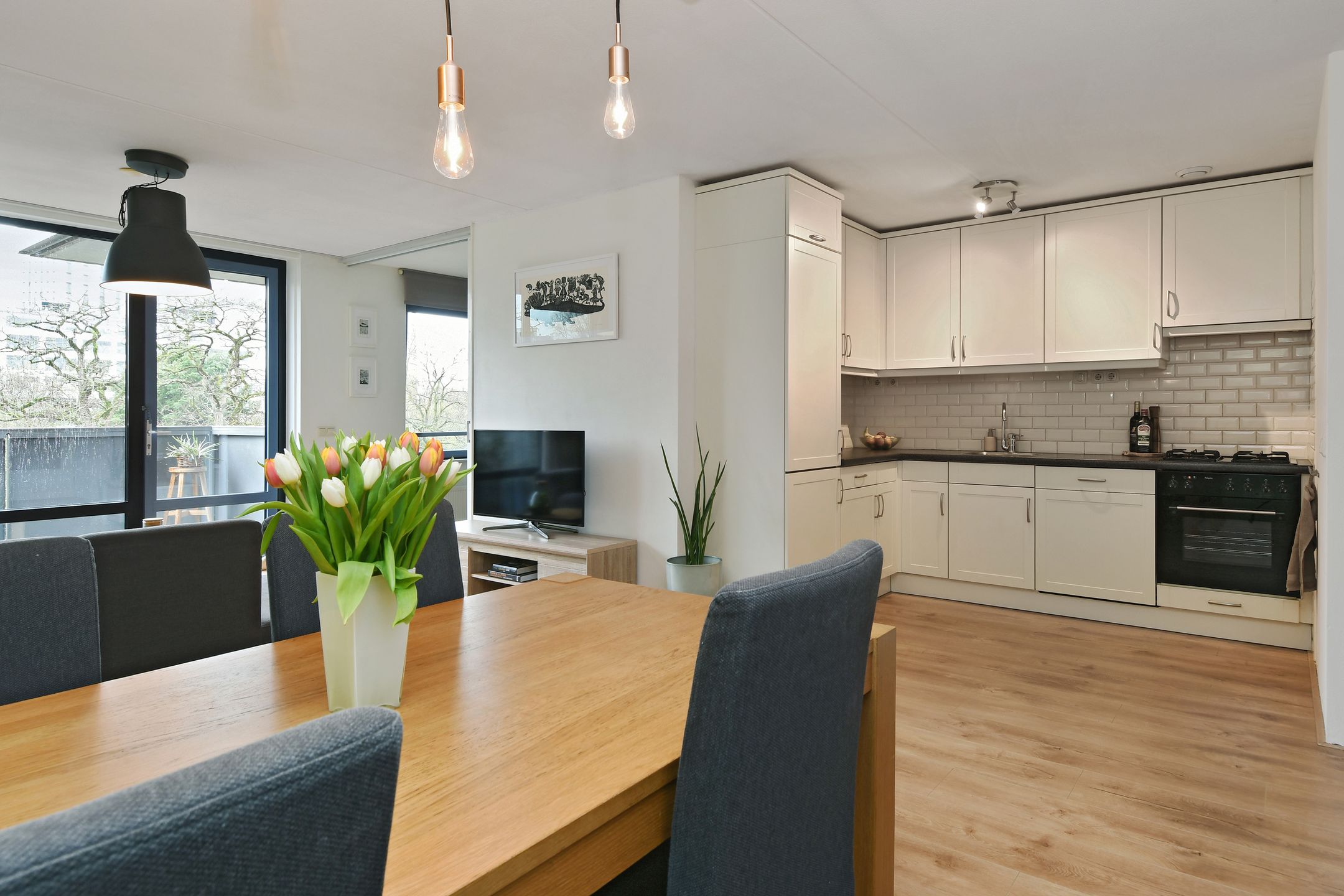 Foto 3 van Leeghwaterstraat 246