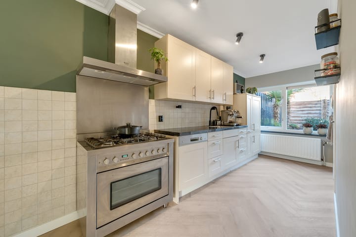 Photo 3 of Dillenburgstraat 15