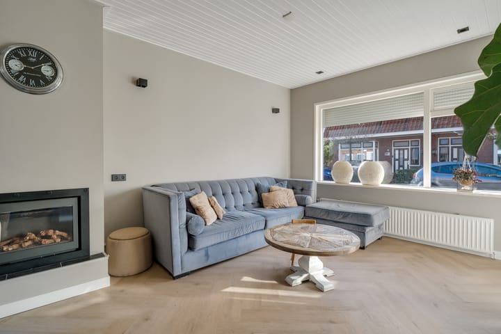 Photo 5 of Dillenburgstraat 15