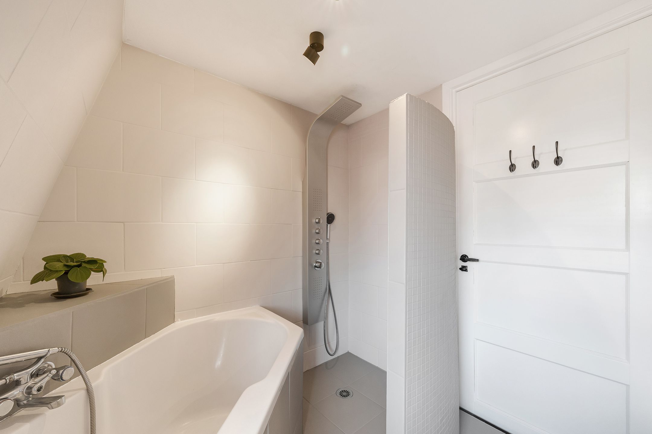 Photo 15 of Dillenburgstraat 15