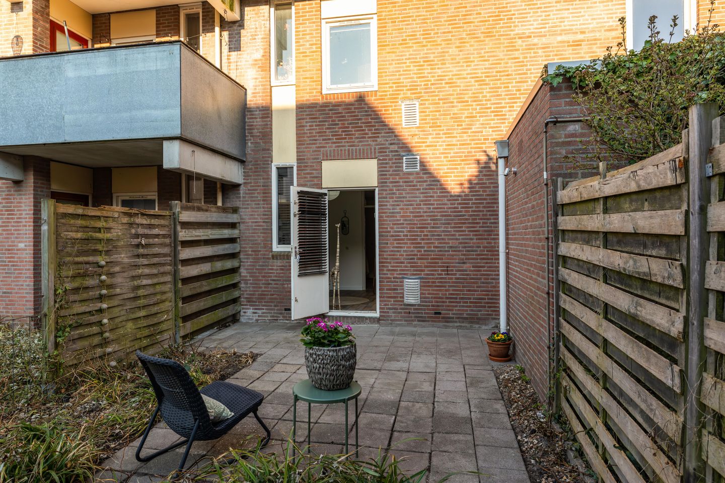 Foto 25 van Bedumerstraat 25