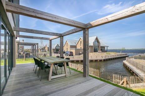 Oesterdam 327 tertiary image