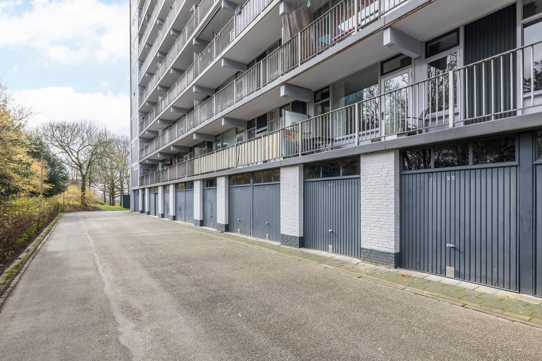 Move-in Ready Apartment on 8th Floor with Panoramic View in Brunssum — 24