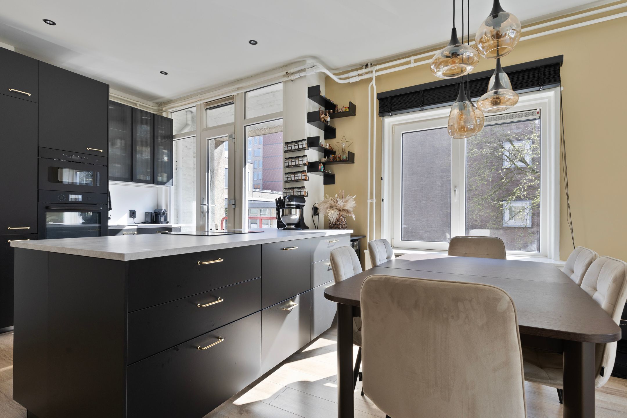 Foto 12 van Bredestraat 47-A