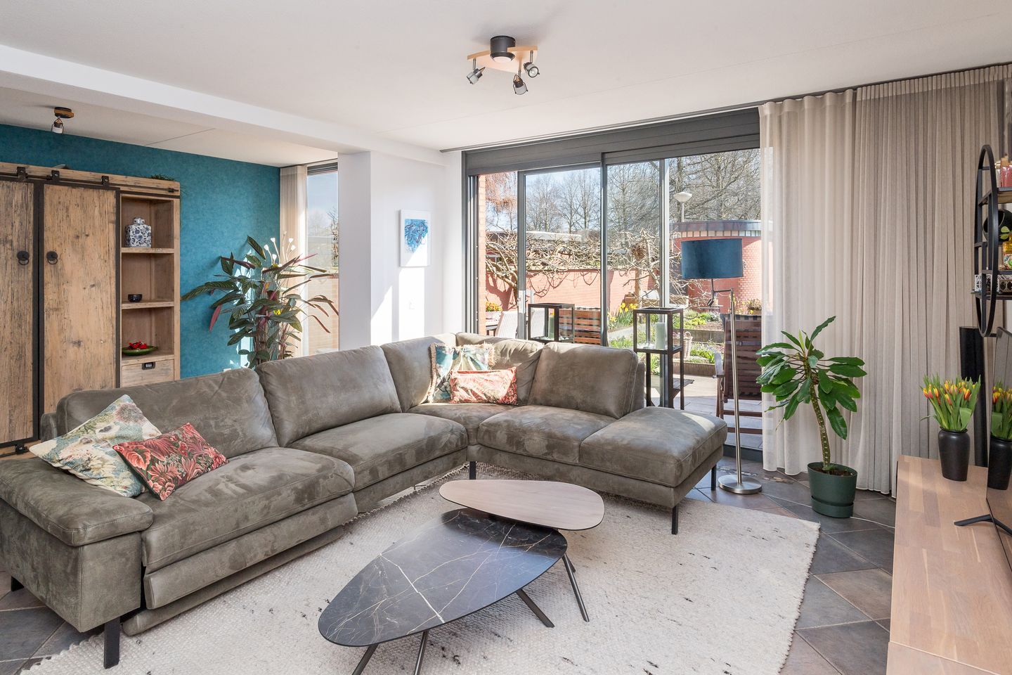 Foto 10 van Burg Van Heugtenlaan 67