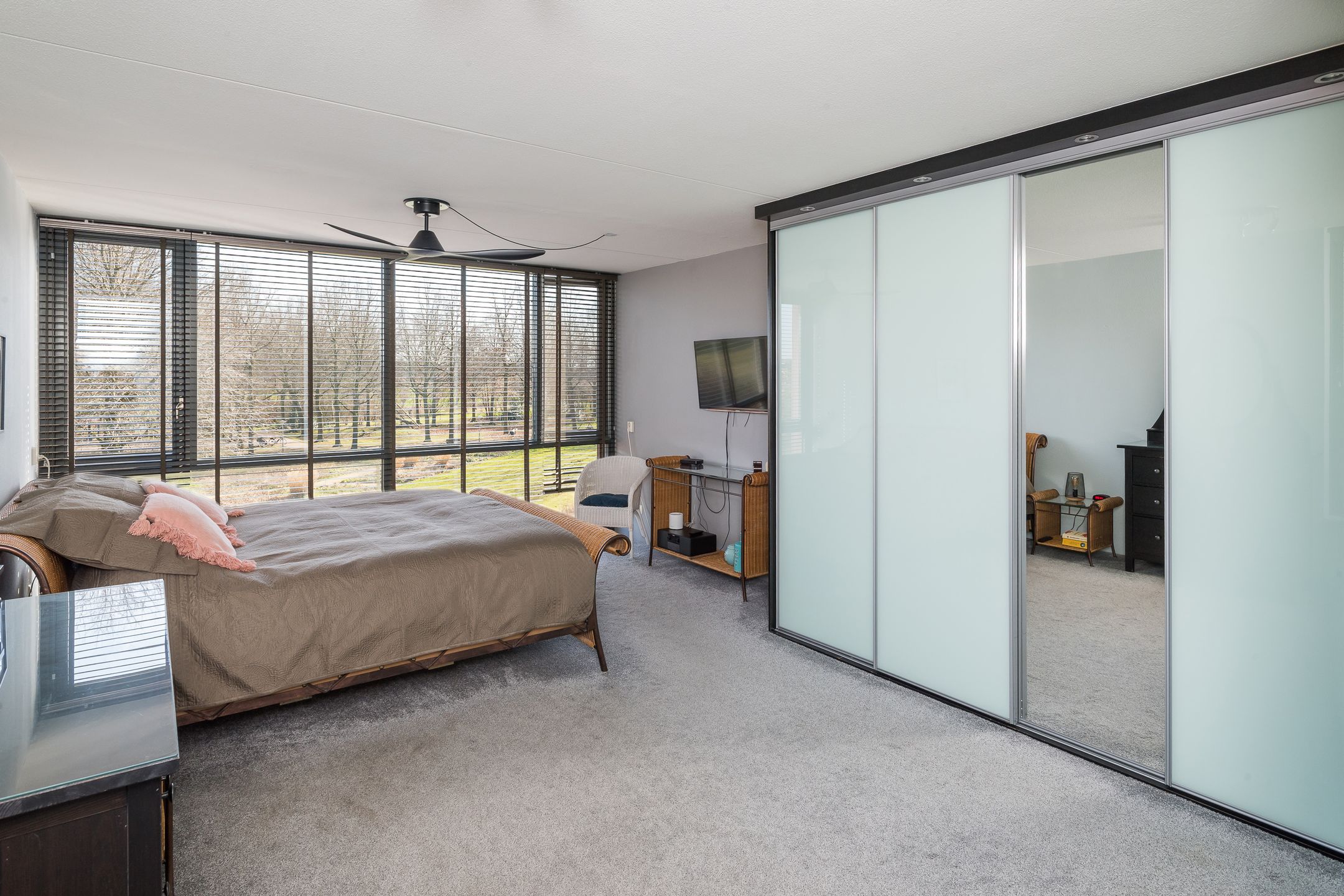 Foto 21 van Burg Van Heugtenlaan 67