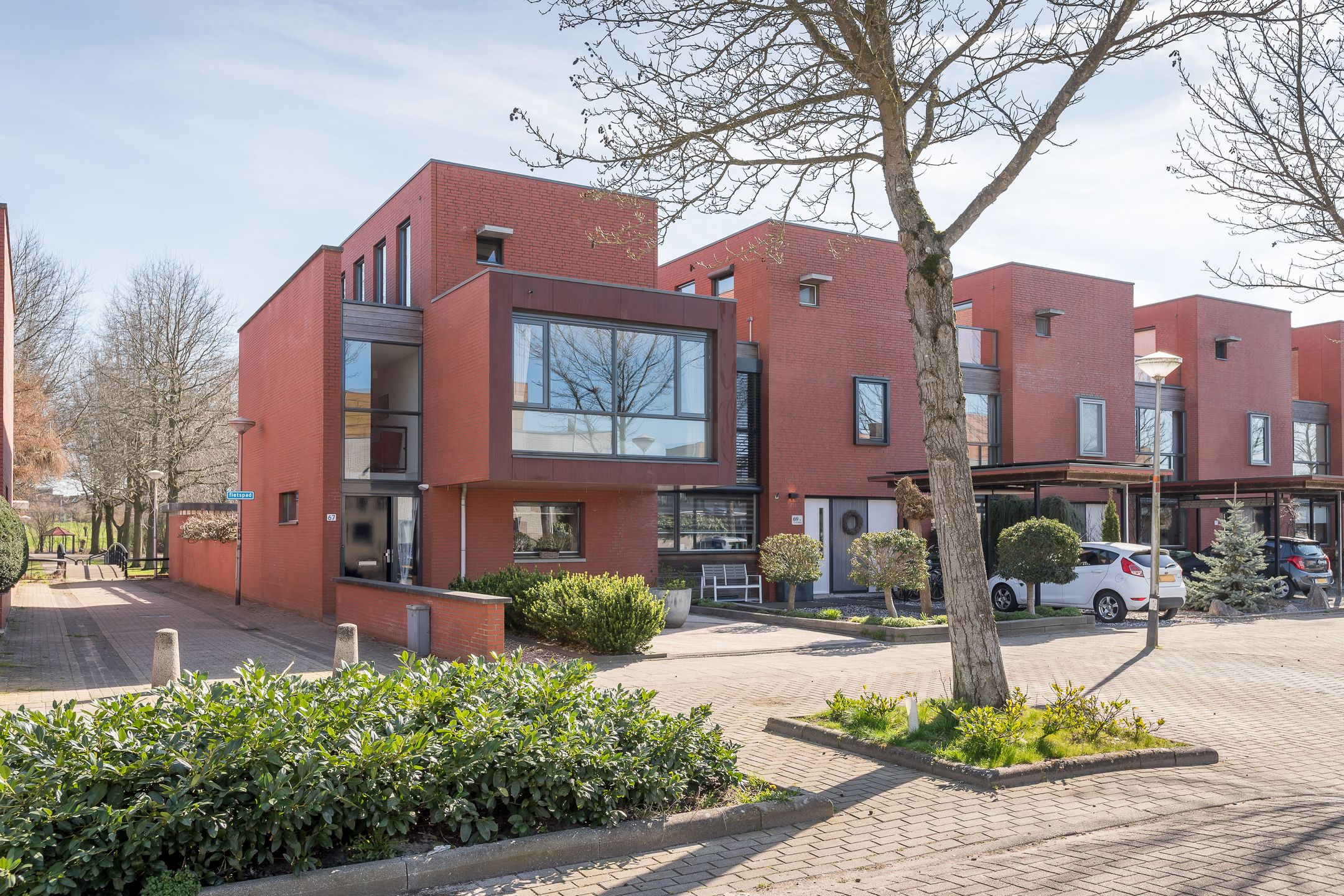 Foto 39 van Burg Van Heugtenlaan 67