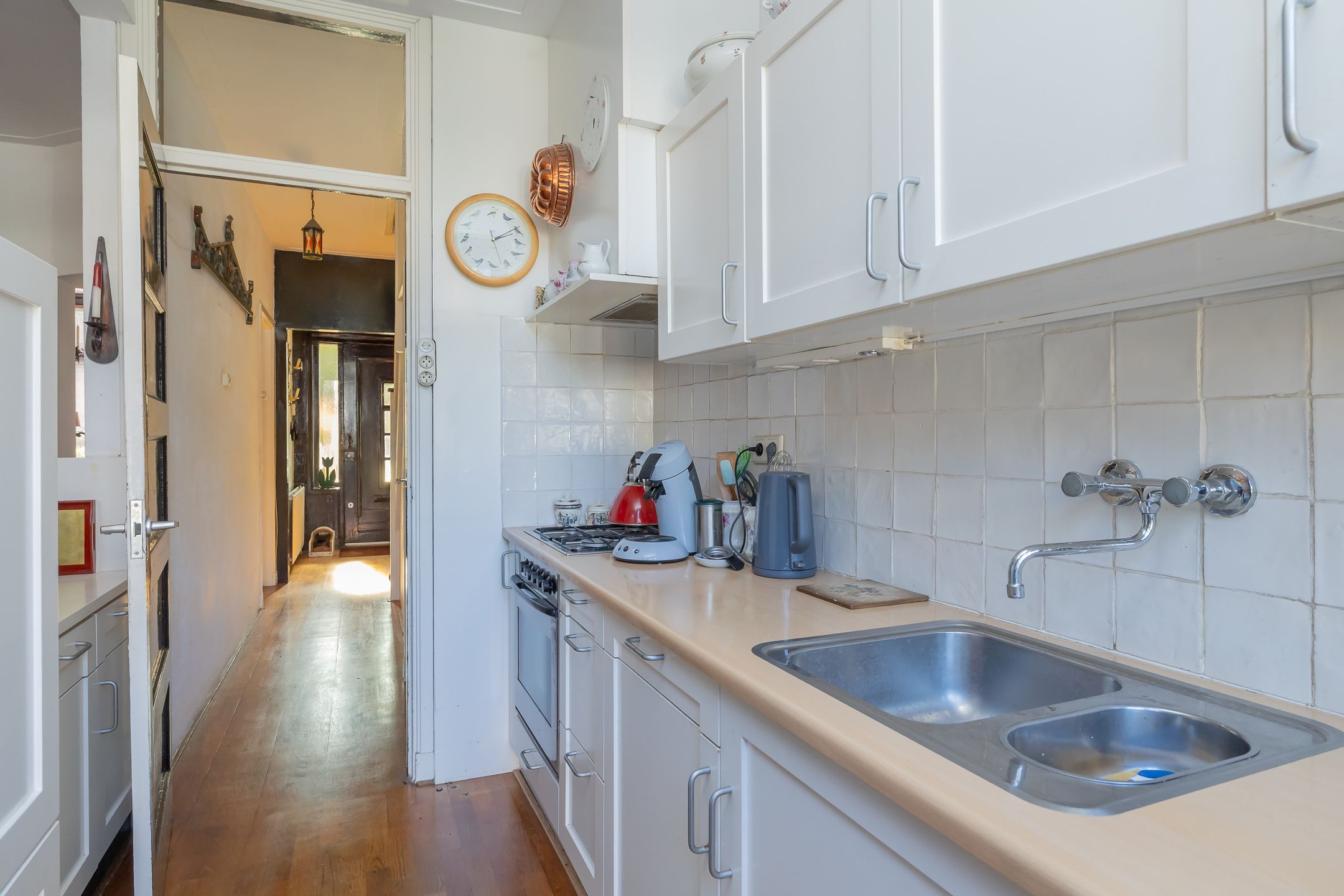 Characteristic terraced house with renovation potential in Overveen — 12