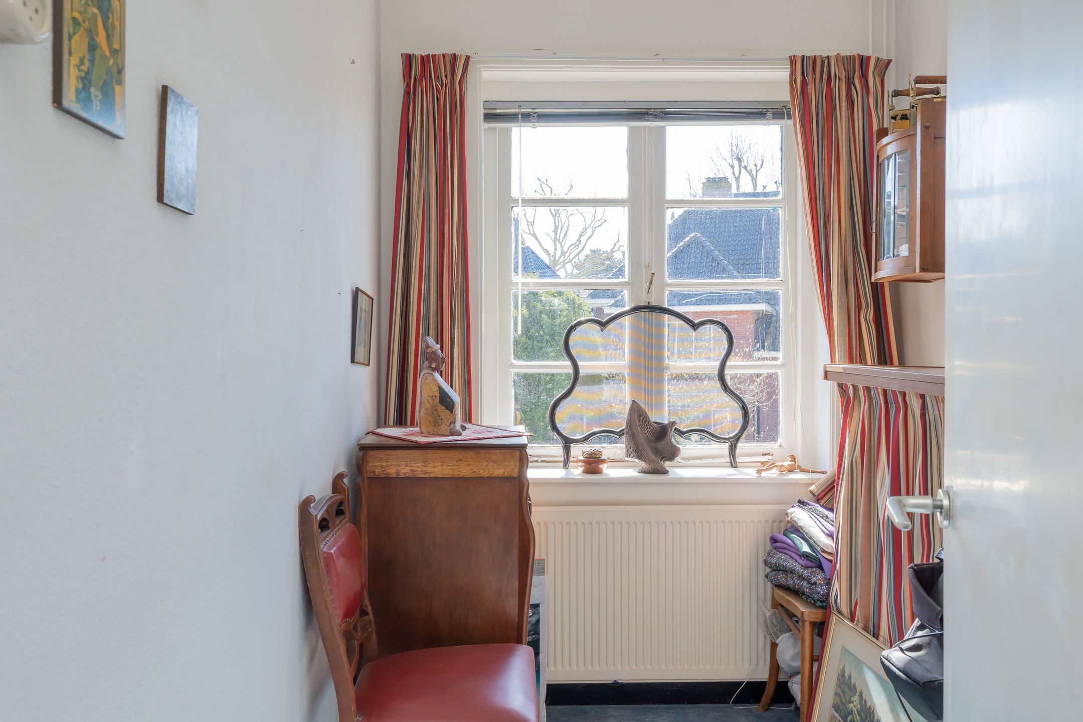 Characteristic terraced house with renovation potential in Overveen — 27
