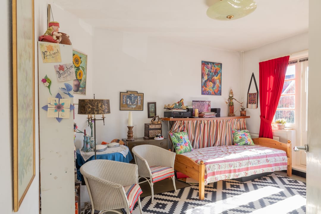 Characteristic terraced house with renovation potential in Overveen — 28