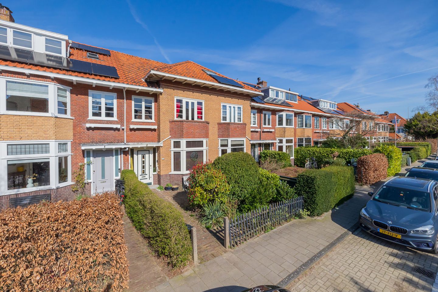 Characteristic terraced house with renovation potential in Overveen — 34