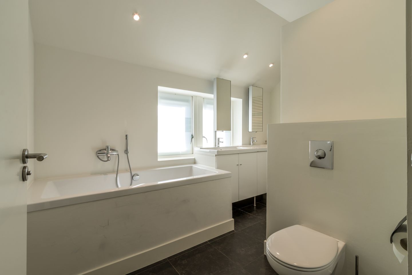 Photo 34 of Communicatieweg West 26