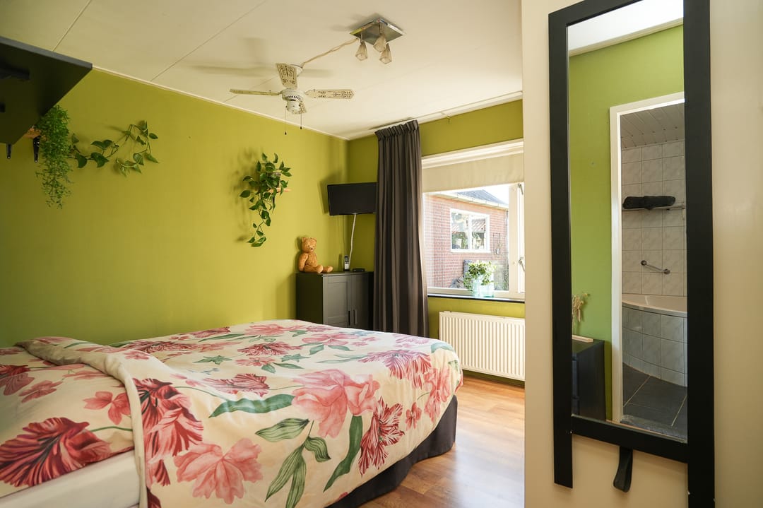 Photo 16 of Broeksestraat 38
